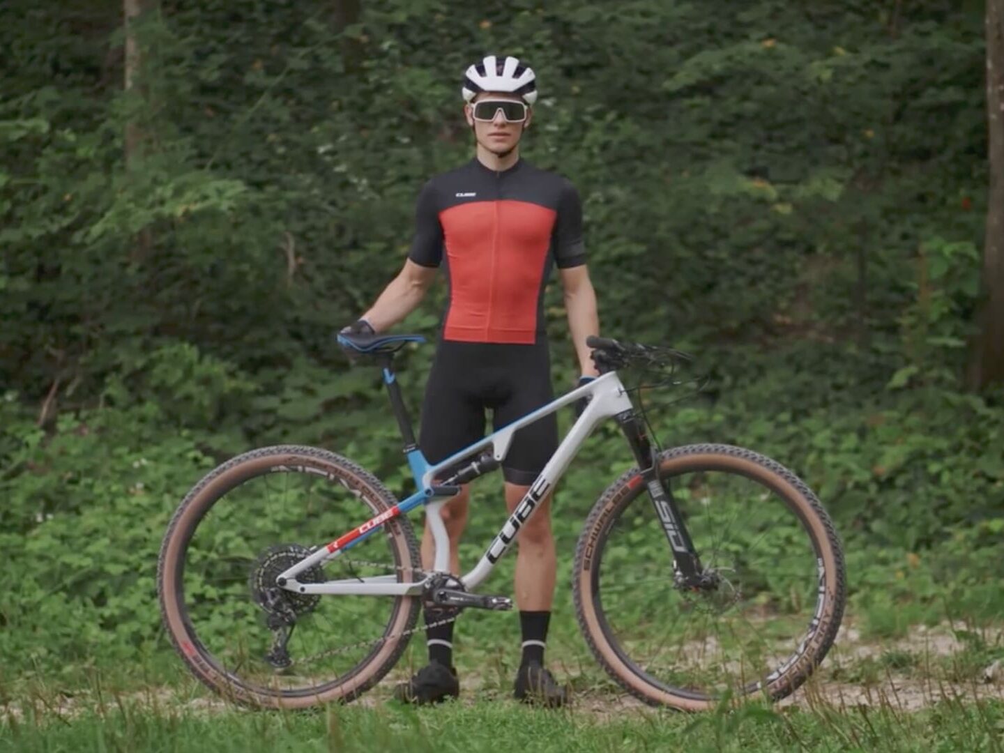 Standbild aus dem CUBE AMS Commercial